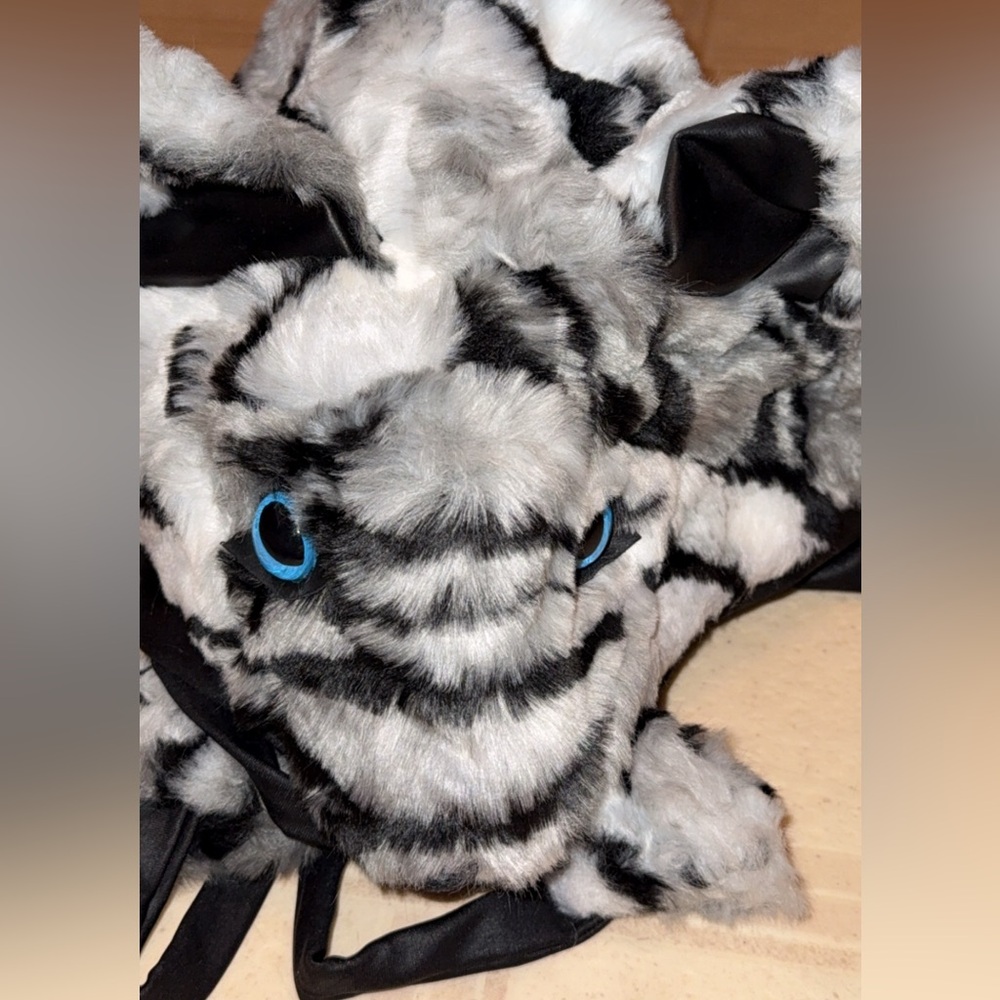 J Loves Valentine/Josey Valentine White Tiger Costume Full Set Halloween/Rave - Picture 13 of 14